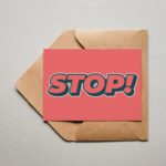 Fette Designkarte "STOP"